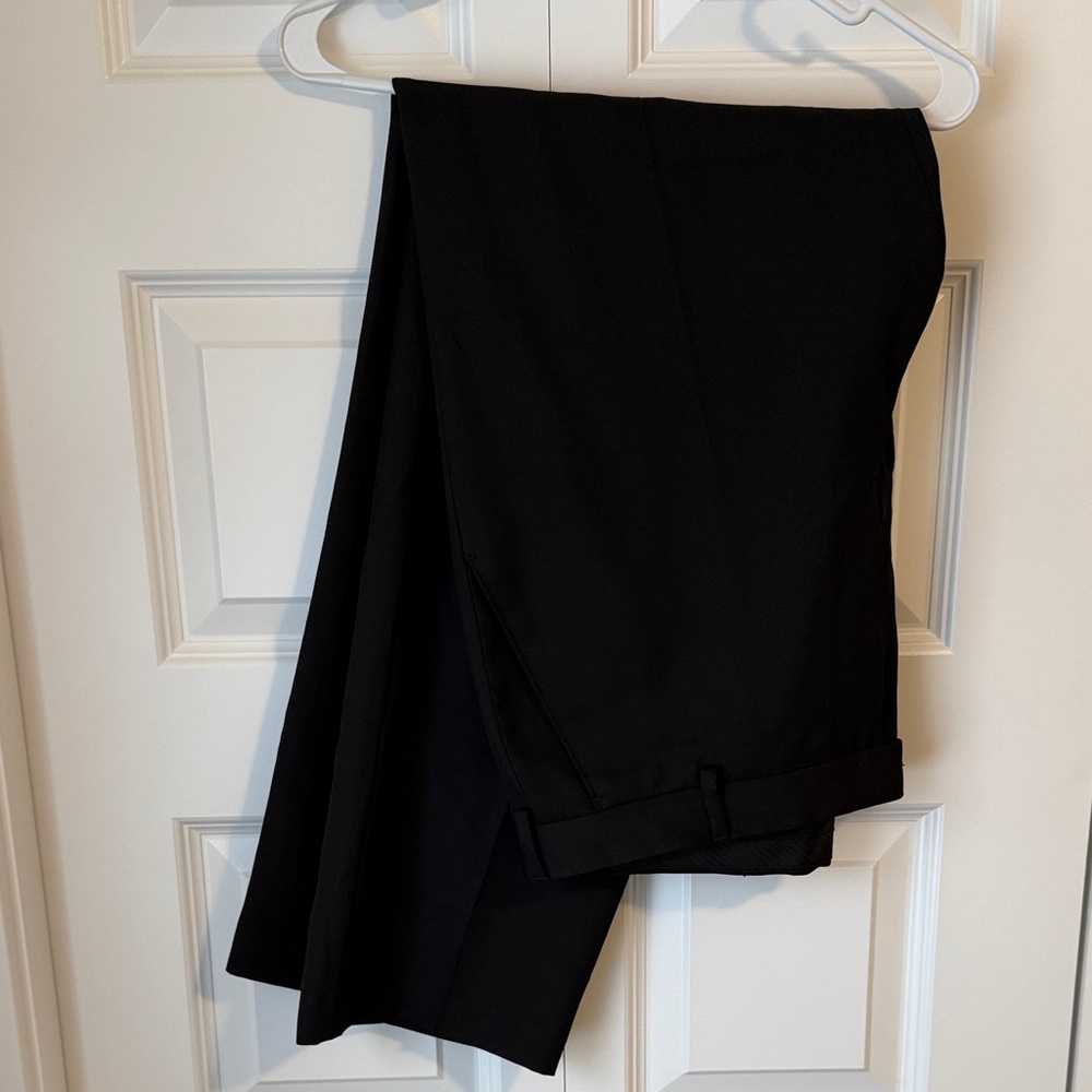 IZOD // MENS BLACK DRESS PANTS